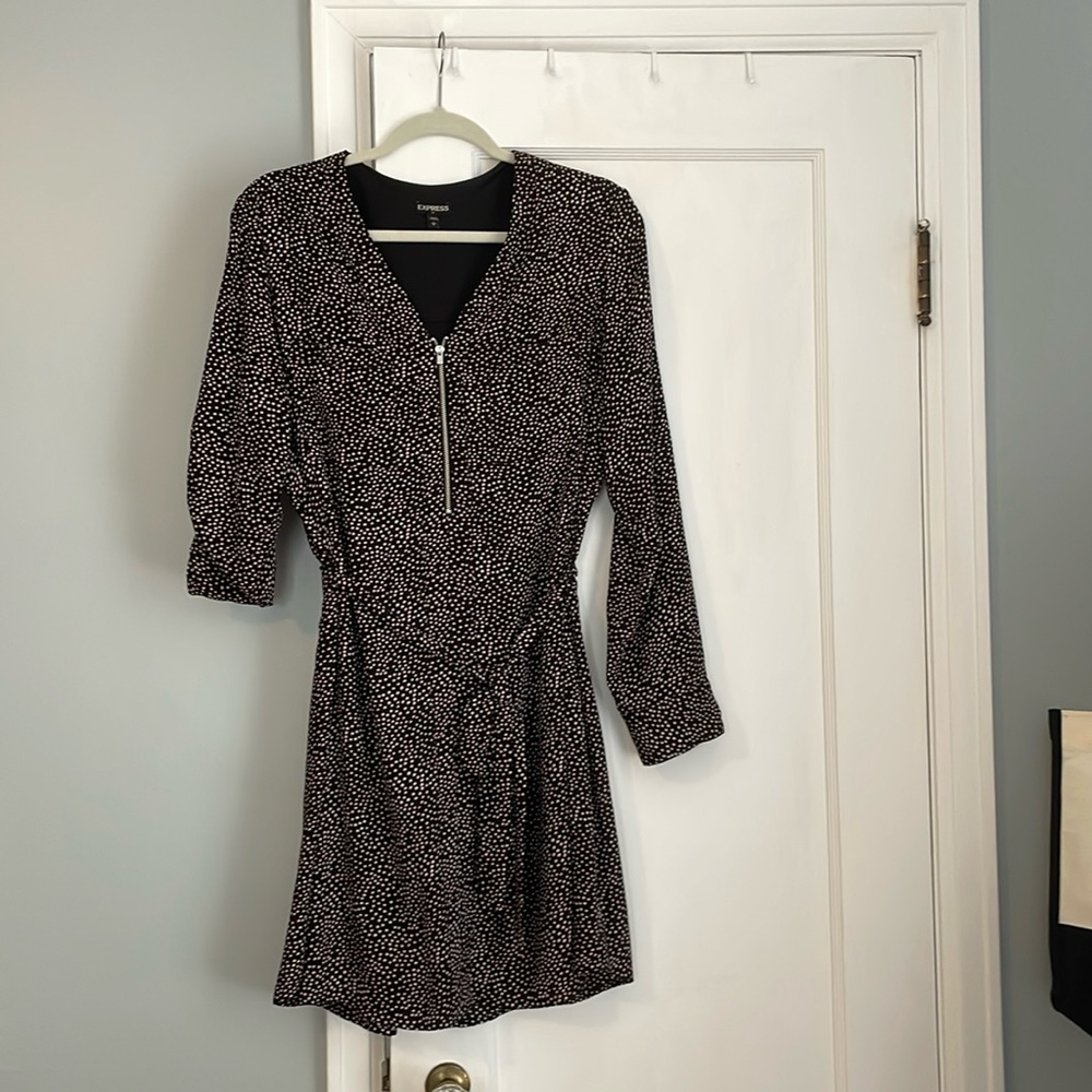 Shirt dress with tie belt